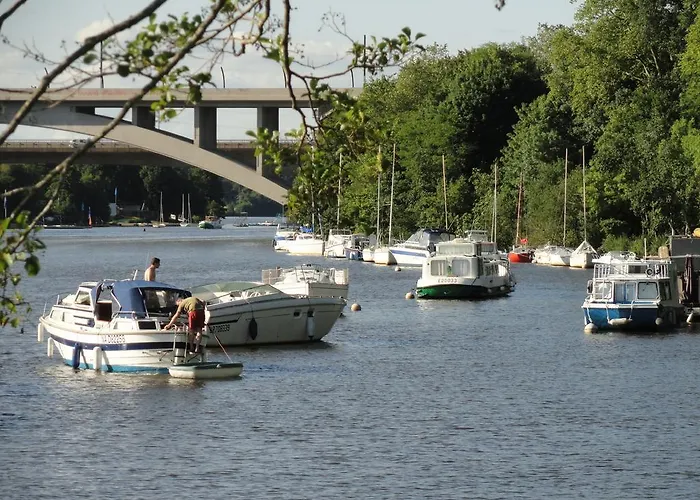Au Cadran Solaire Nantes